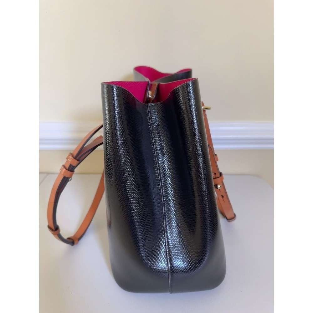 Dooney & Bourke Grain Large Barlow Satchel In Black Pebbled Leather - Picture 6 of 14
